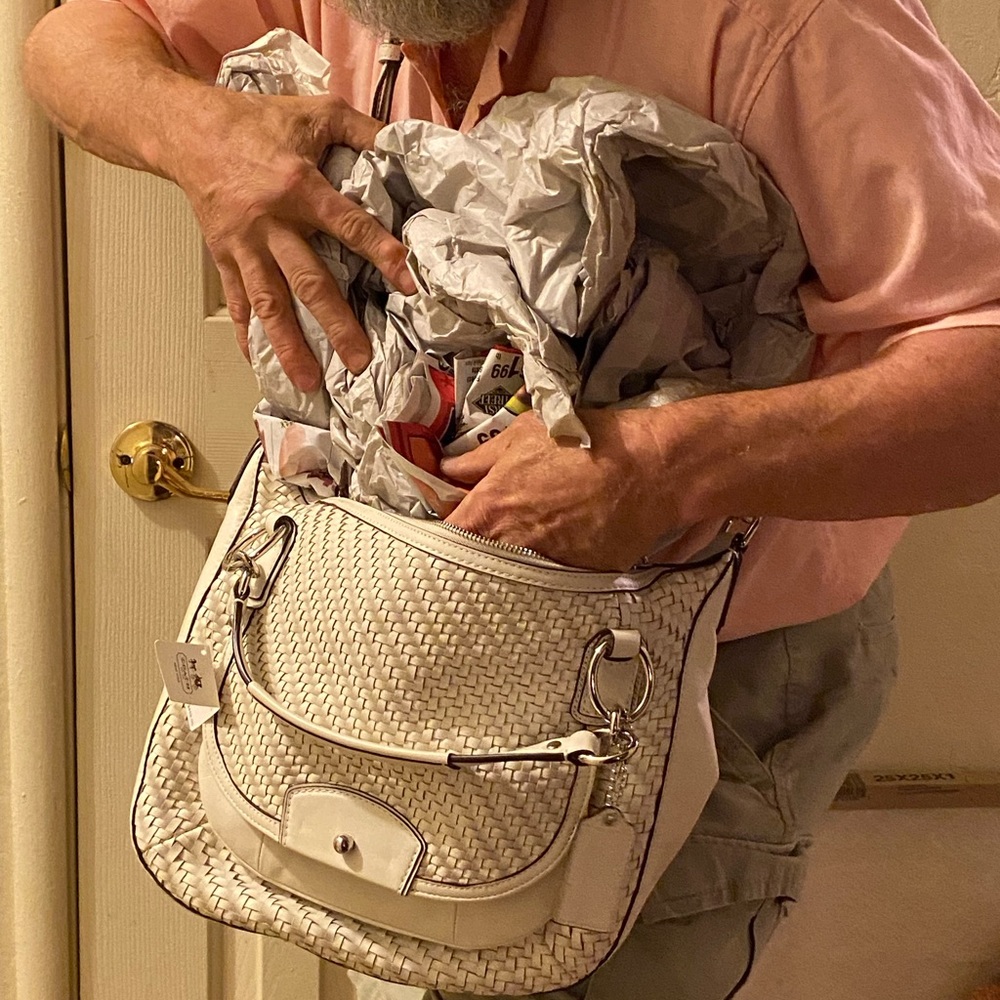 Coach Purse   S/V Parchment - Picture 14 of 16